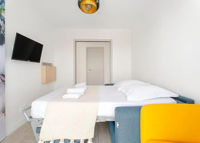 Hedone - Presqu'ile De Giens Piscine Vue