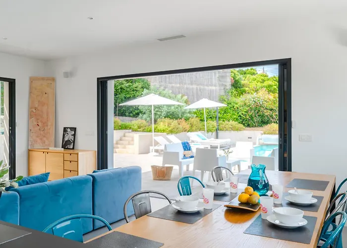 Hedone - Presqu'ile De Giens Piscine Vue